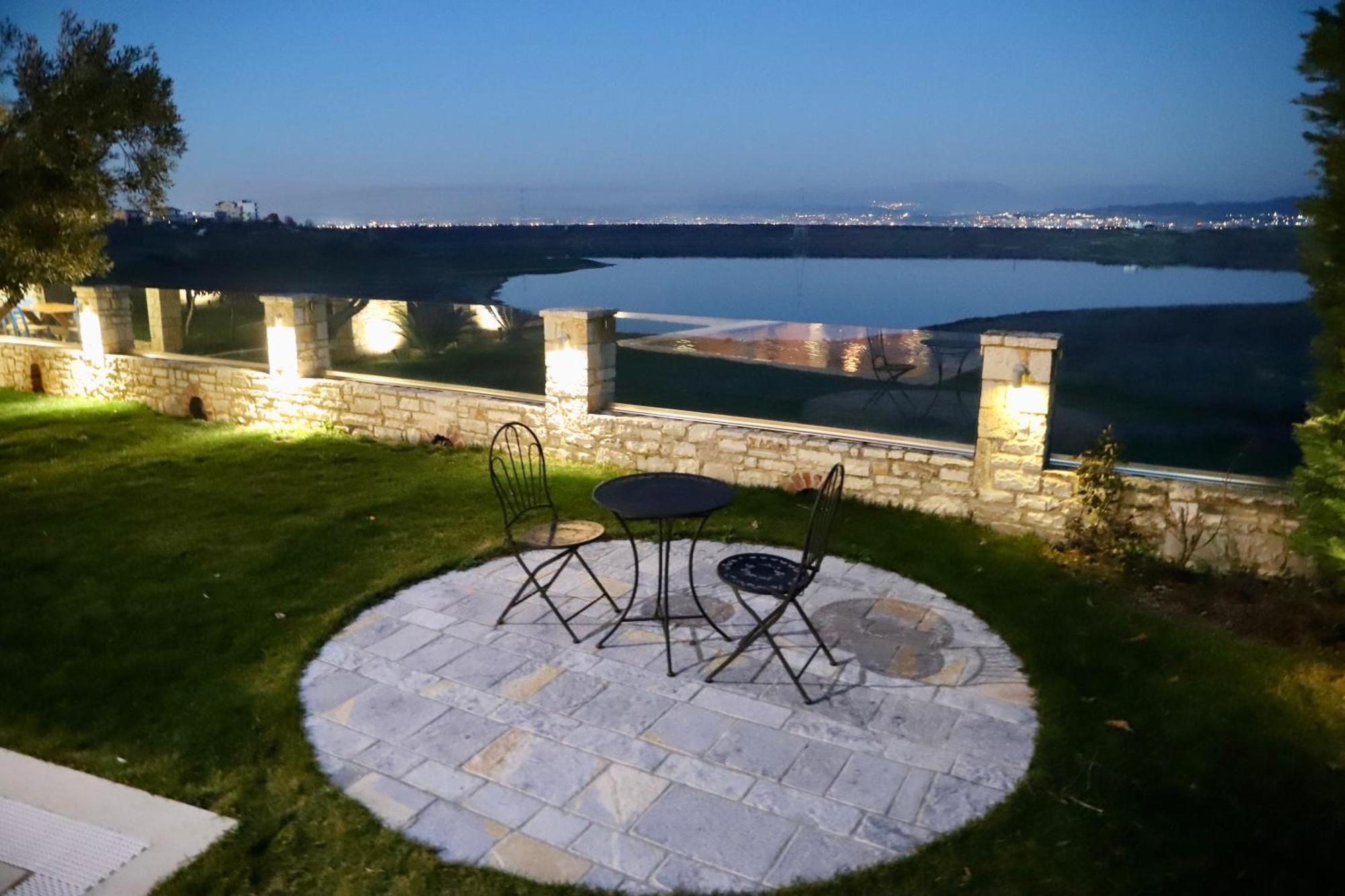Green Villa With Private Pool Durres Exterior photo