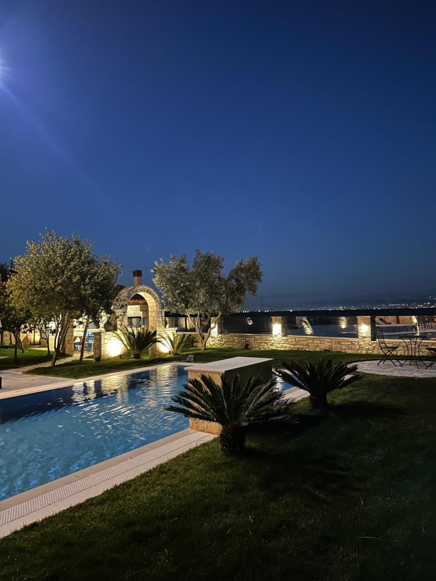 Green Villa With Private Pool Durres Exterior photo