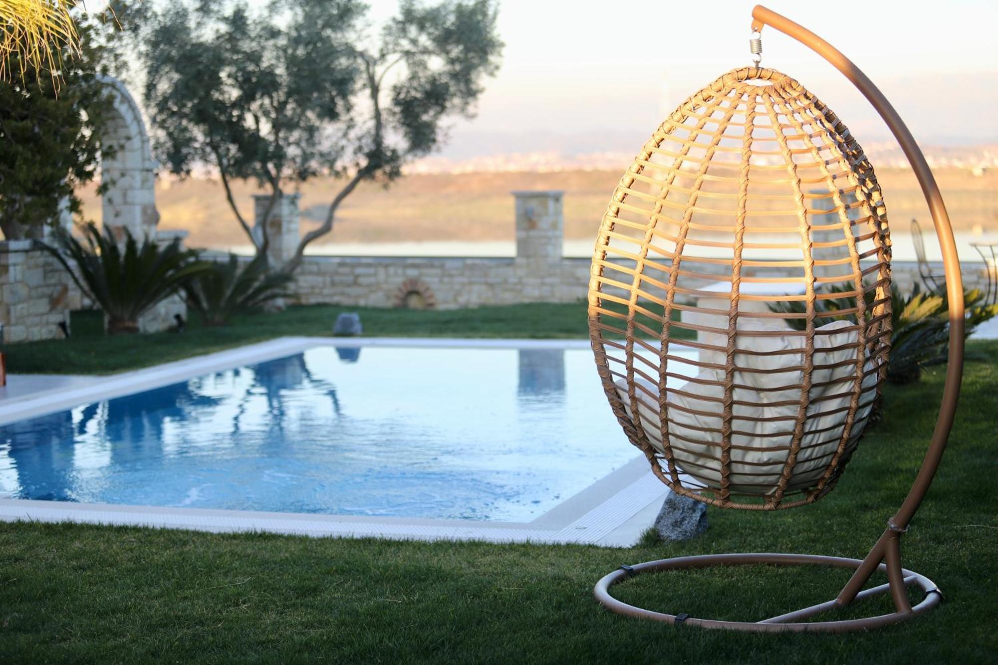Green Villa With Private Pool Durres Exterior photo