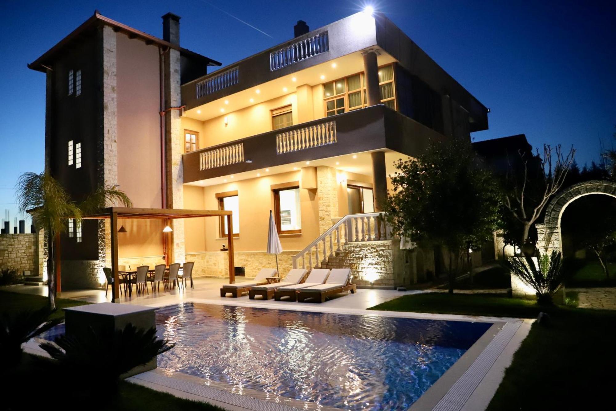Green Villa With Private Pool Durres Exterior photo