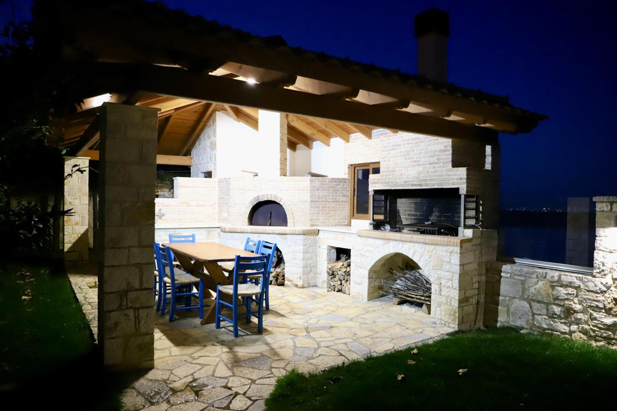 Green Villa With Private Pool Durres Exterior photo